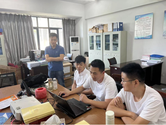 信息工程學(xué)院扎實(shí)推進(jìn)實(shí)驗(yàn)室建設(shè)調(diào)研，以高水平平臺賦能高質(zhì)量人才培養(yǎng)